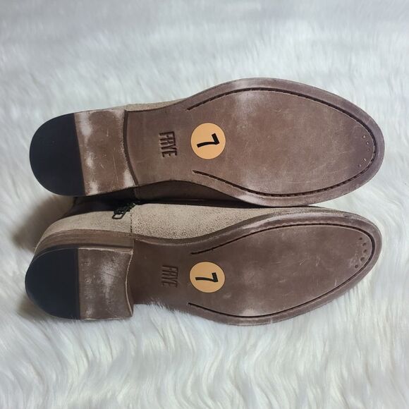 NWOB|Frye Carly Ash Suede Chelsea Ankle Bootie, 7 - Picture 8 of 13